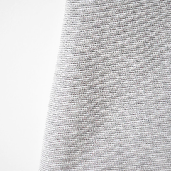 優雅的米蘭打孔布料。寬鬆瓶頸套頭衫 [SOT024S] 第10張的照片