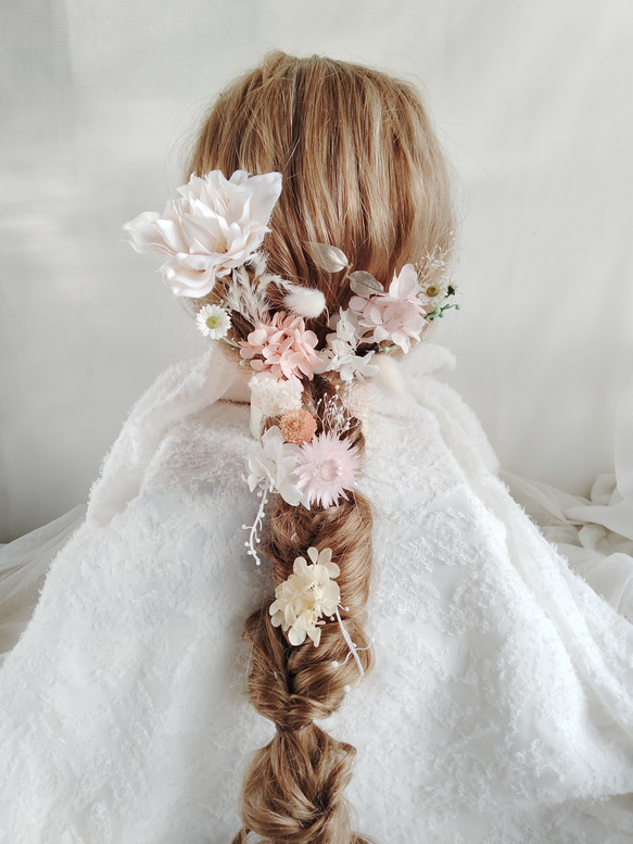 白い小さな小花とピンクのヘッドドレス　プリザーブドフラワー 　ドライフラワー　ヘアアクセサリー　ヘッドパーツ　 白無垢　 3枚目の画像
