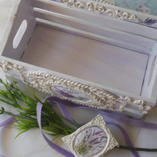 シャビーシックなラベンダーのウッドボックス、スパイスラック、室内用