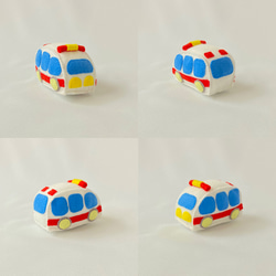はたらくくるま【単品】　フェルトおもちゃ　フェルト　パトカー　消防車　救急車　ストラップ付おもちゃ　赤ちゃんおもちゃ 3枚目の画像