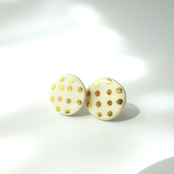 金彩dot round pierce／earring（白） 4枚目の画像