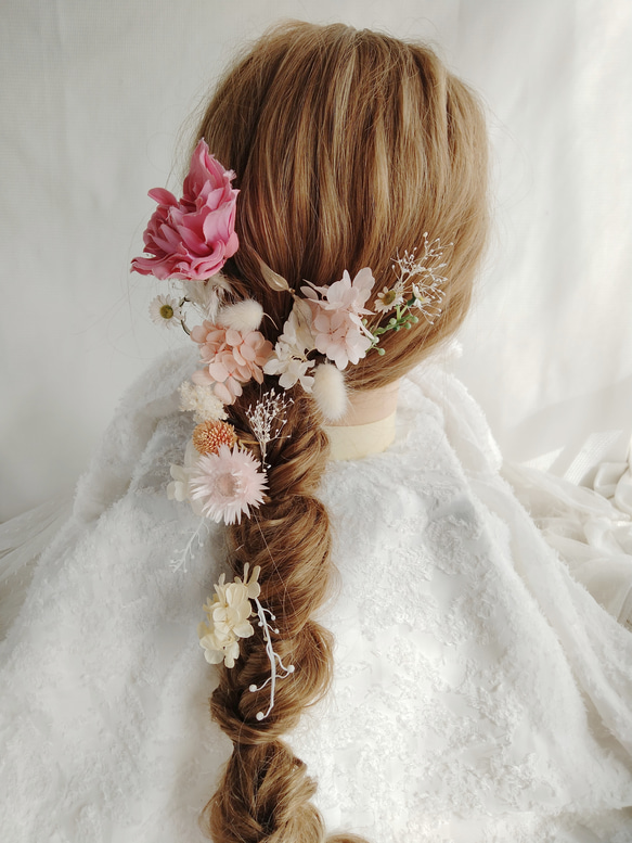 白い小さな小花とピンクのヘッドドレス　プリザーブドフラワー 　ドライフラワー　ヘアアクセサリー　 ストックの花 5枚目の画像