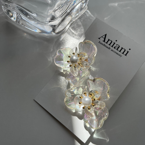 AkariHアカリ　クリアフラワーピアス clear flower pierce～ｸﾘｱﾌﾗﾜｰﾋﾟｱｽ | flower／フラワー公式通販