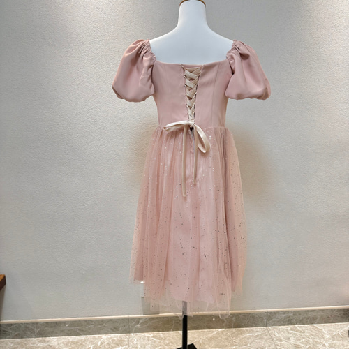 新着商品！Aライン ワンピース 薄ピンク 上品 ミディアムドレス