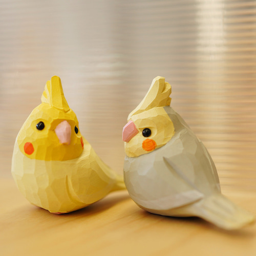愛い 木彫りの オカメインコ 置物 ギフト プレゼント ギフトラッピング