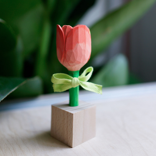 愛い 木彫りの チューリップ 置物 ギフト プレゼント ギフトラッピング