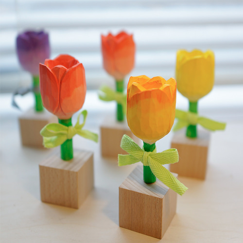 愛い 木彫りの チューリップ 置物 ギフト プレゼント ギフトラッピング