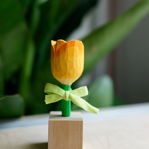 愛い 木彫りの チューリップ 置物 ギフト プレゼント ギフトラッピング