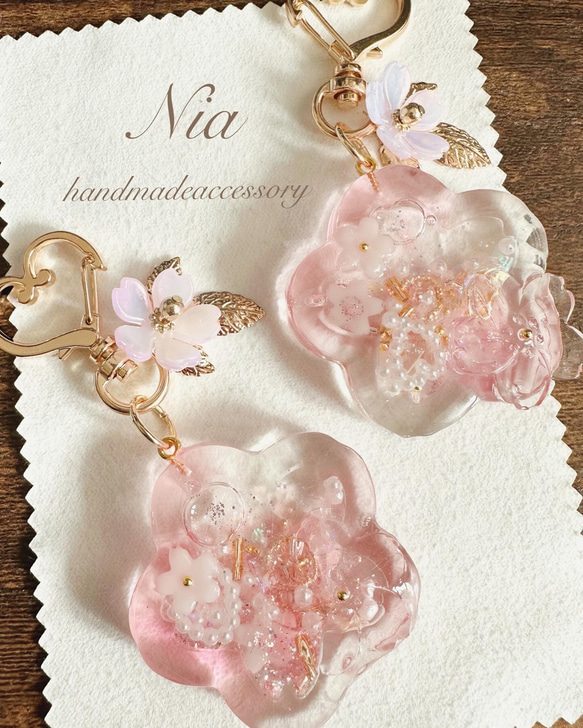 サクラシェイカーキーホルダー オイル入り その他アクセサリー nia73