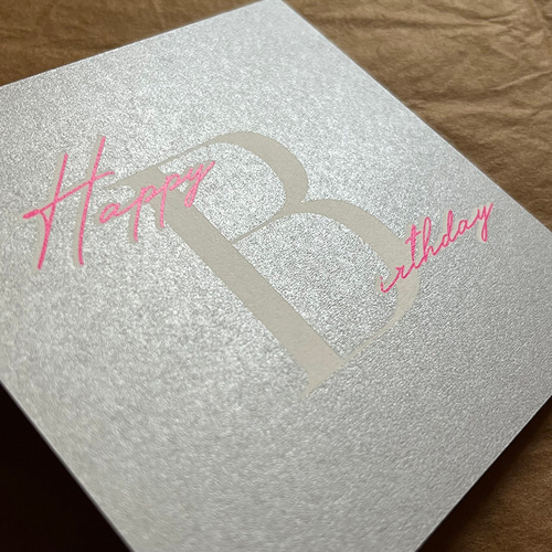 蛍光ピンクとシルバーのましかくバースデーカード【ベタピンク