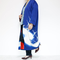 KIMONO Long Coat - 使用留袖製作的長袍夾克。這是一款獨一無二的和服翻版。 第17張的照片