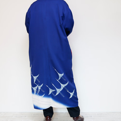 KIMONO Long Coat - 使用留袖製作的長袍夾克。這是一款獨一無二的和服翻版。 第12張的照片