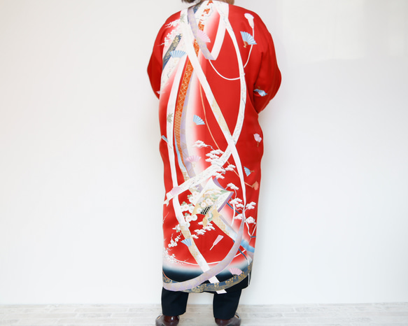 KIMONO Long Coat -留袖を使ったロングガウンジャケット １点物です 着物リメイク 6枚目の画像