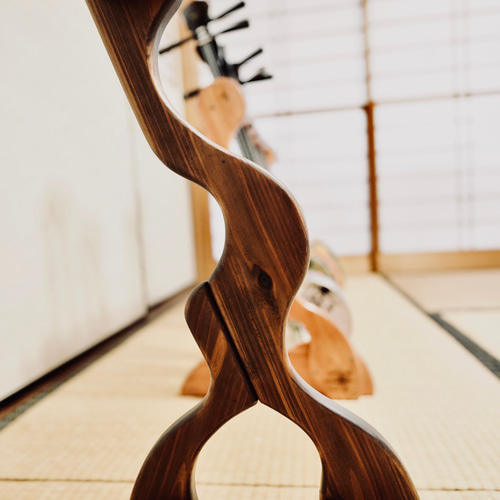 限定1台】手作り木工 木製三線スタンド （オイル仕上げ） 4丁掛け