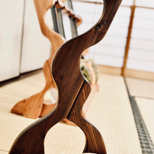限定1台】手作り木工 木製三線スタンド （オイル仕上げ） 4丁掛け