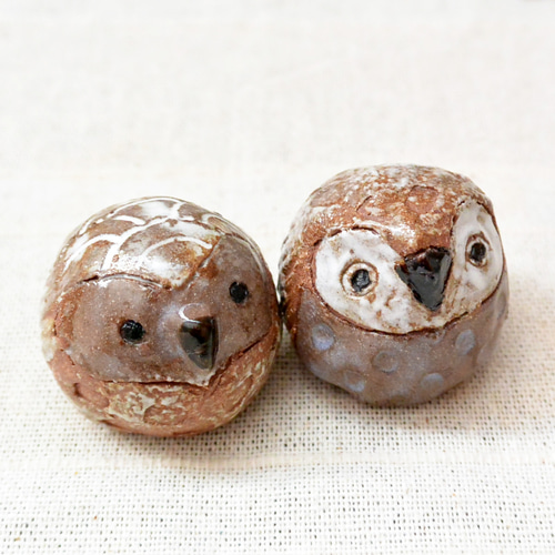 フクロウ仲良しペア 茶色 渋めカラー ふくろう 鳥 小さい置き物