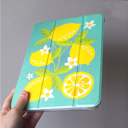 筆記本 iPad 保護殼 [檸檬圖案] 塑膠保護殼型，附三折支架功能 第6張的照片