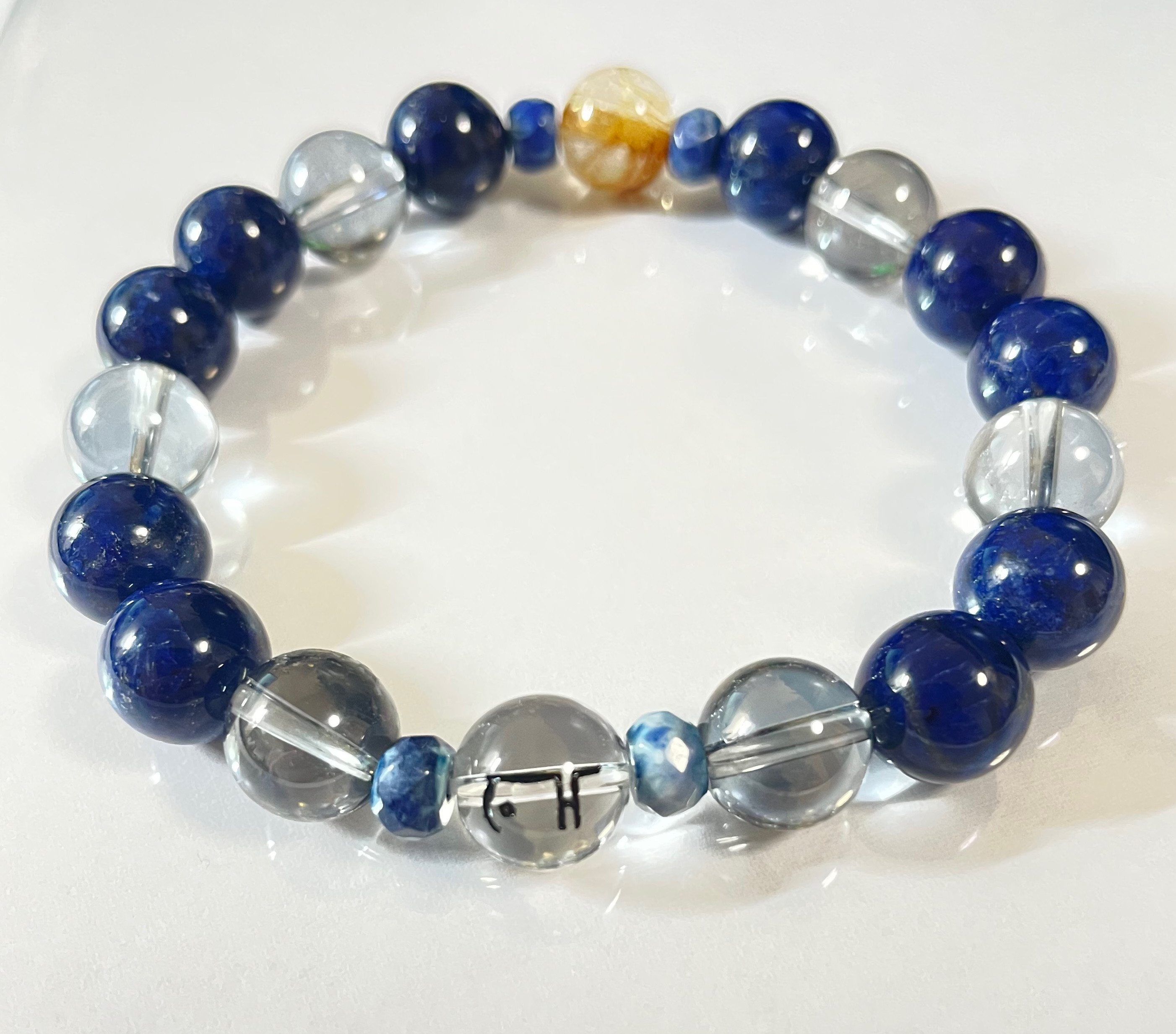 仕事の運気を高めるブレスレット