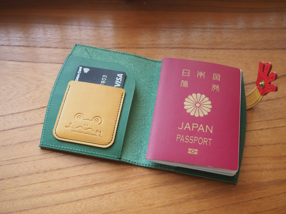hhrn0102様専用『ケロンパスポート』カエルのパスポートケース 6枚目の画像