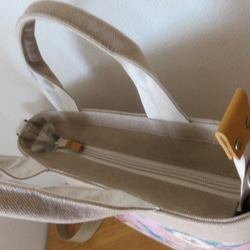 リバティ　キャンバーウエルピーコックを使った２wayファスナー付きトートバッグ 7枚目の画像
