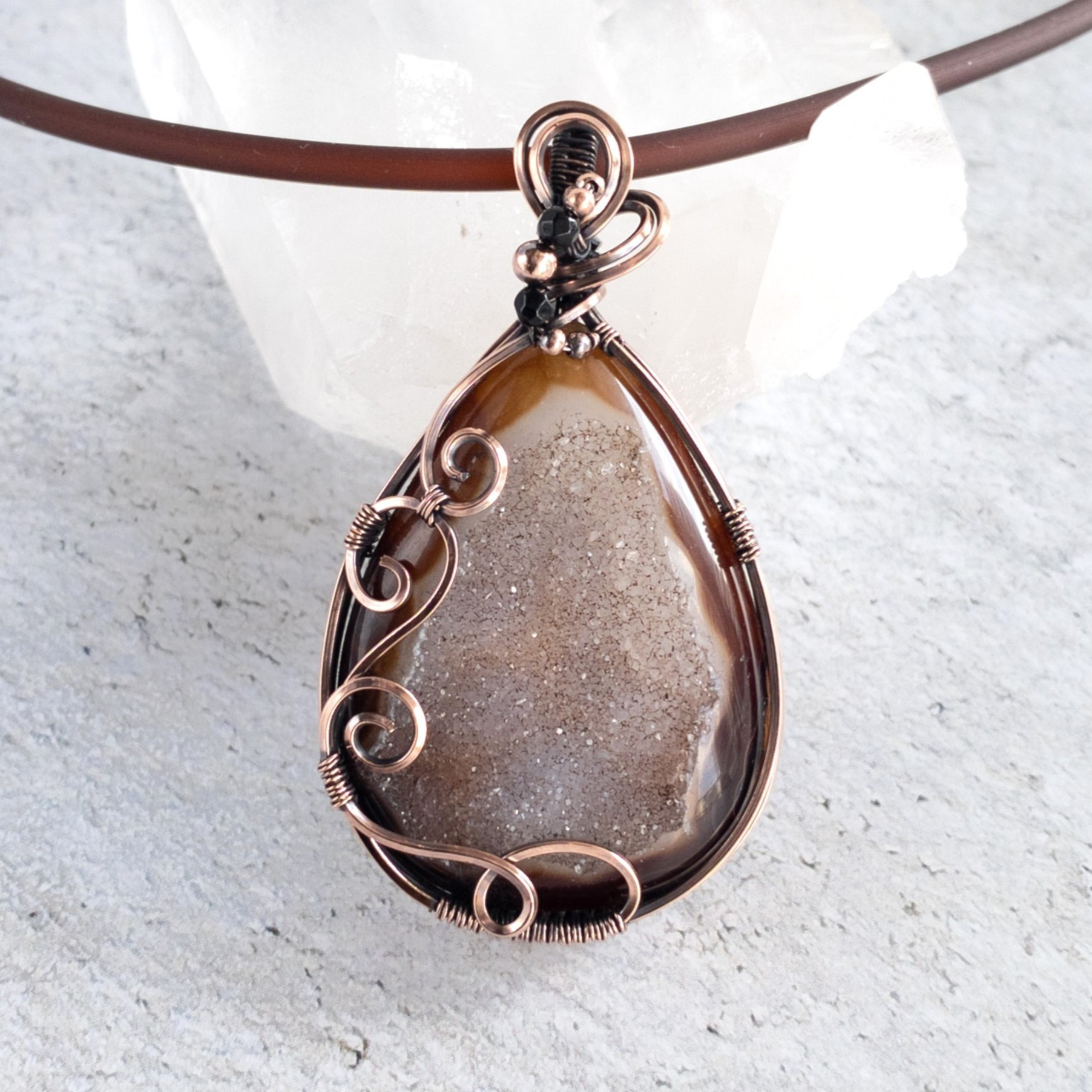 ＜ドゥルージーアゲート＞ワインディング スワール ペンダント