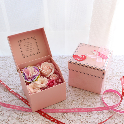 母の日 プレゼント｜虹色カーネーションのソープフラワーボックス｜桜