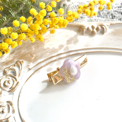 《ヘアアクセ2点以上でお値引き》紫色のお花のミニヘアクリップ 3枚目の画像