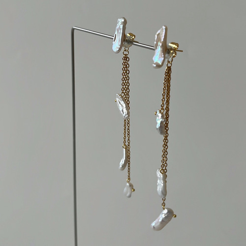 着せ替えチャーム / バロックパール 揺れるピアス ロングイヤリング