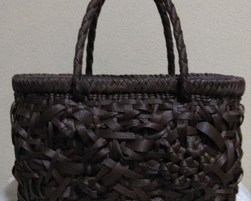 クラフトで作った山葡萄風かごバッグ2点 クラフトで作った山葡萄風かごバッグ クラフトで作った山葡萄風