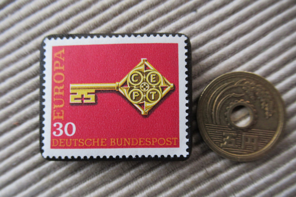 東ドイツ　切手ブローチ9554 3枚目の画像