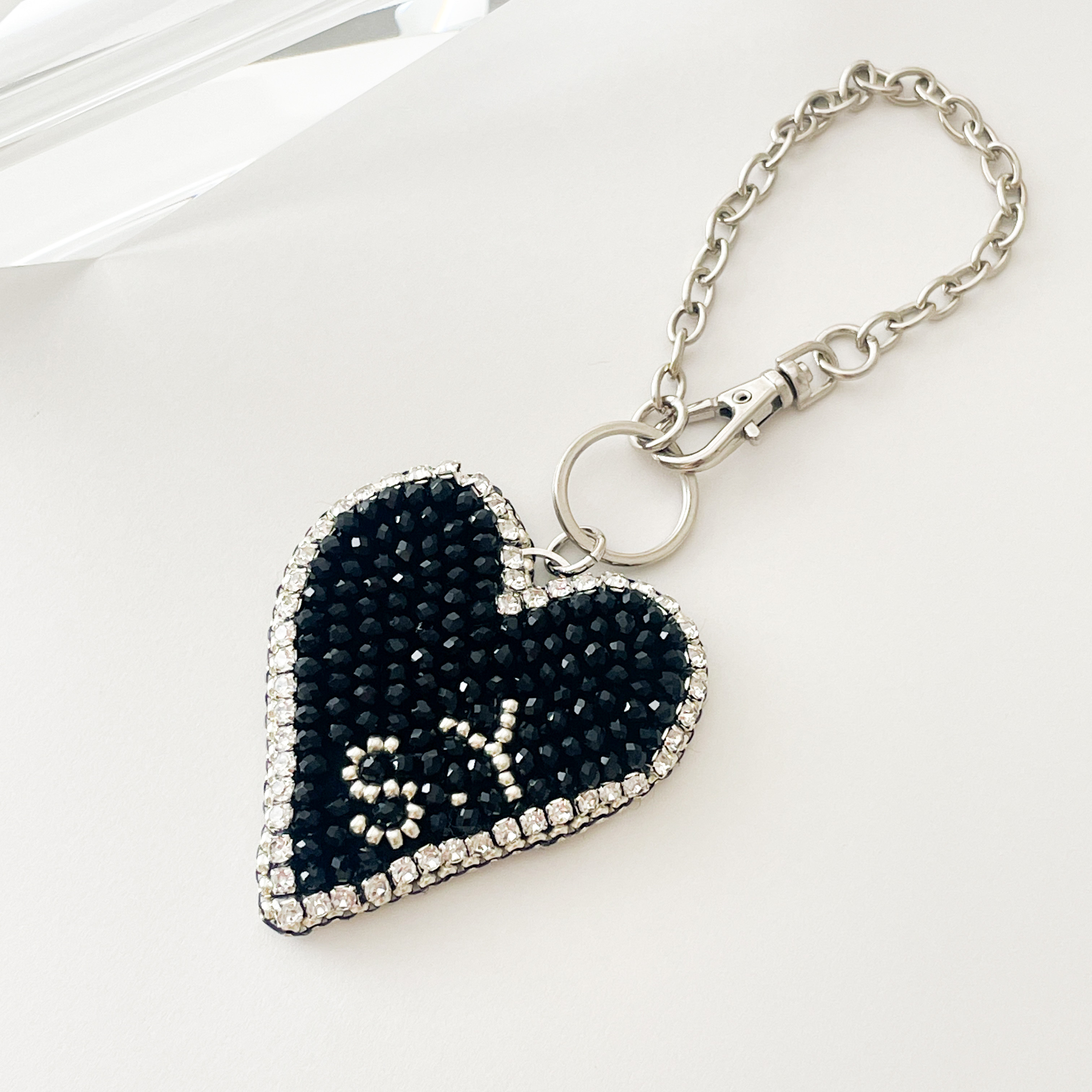 Bandolier ハートイニシャルチャーム キーホルダー HEART KEY CHAIN ハート キー チェーン | バンドリヤー