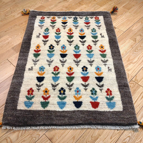 新規入荷】ペルシャ ギャッベ 玄関マット 94x66cm 花 グレー