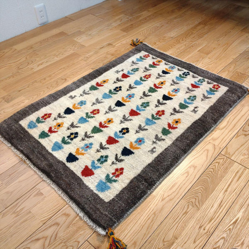 新規入荷】ペルシャ ギャッベ 玄関マット 94x66cm 花 グレー
