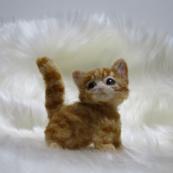 羊毛フェルト  猫  茶トラ  小猫  置物　 1枚目の画像
