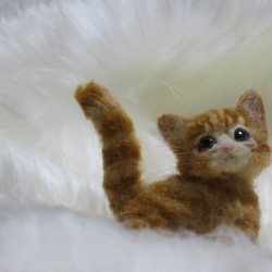 羊毛フェルト  猫  茶トラ  小猫  置物　 2枚目の画像