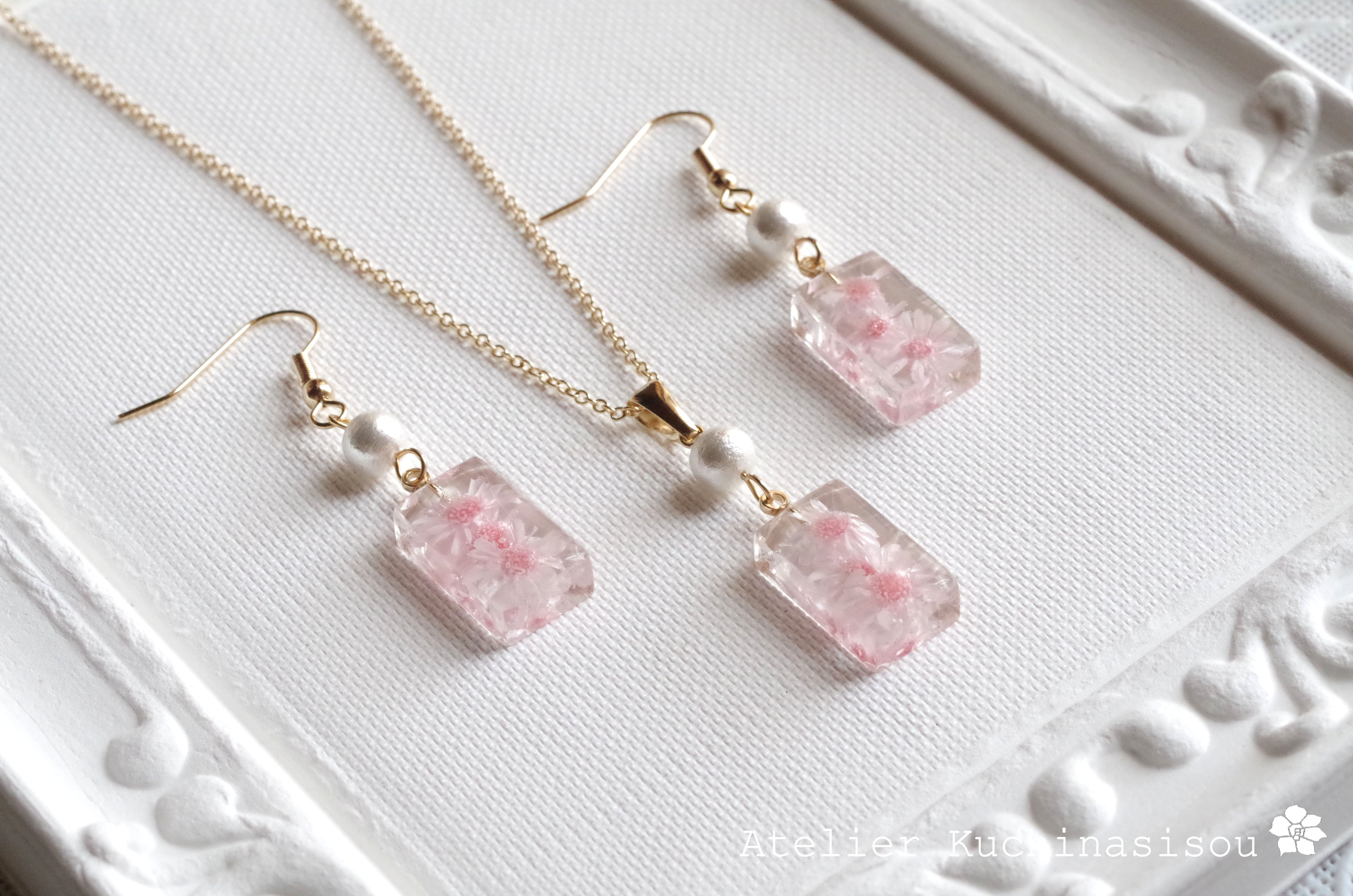 【Creema限定】お花とコットンパールのピアス/イヤリングとペンダント〈ピーチピンク〉