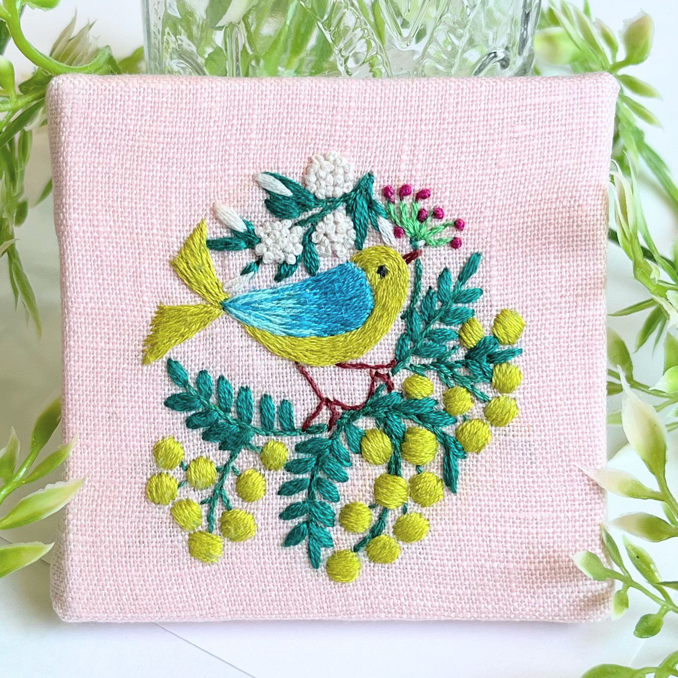 ことりと草花の刺繍パネル【Botanical】