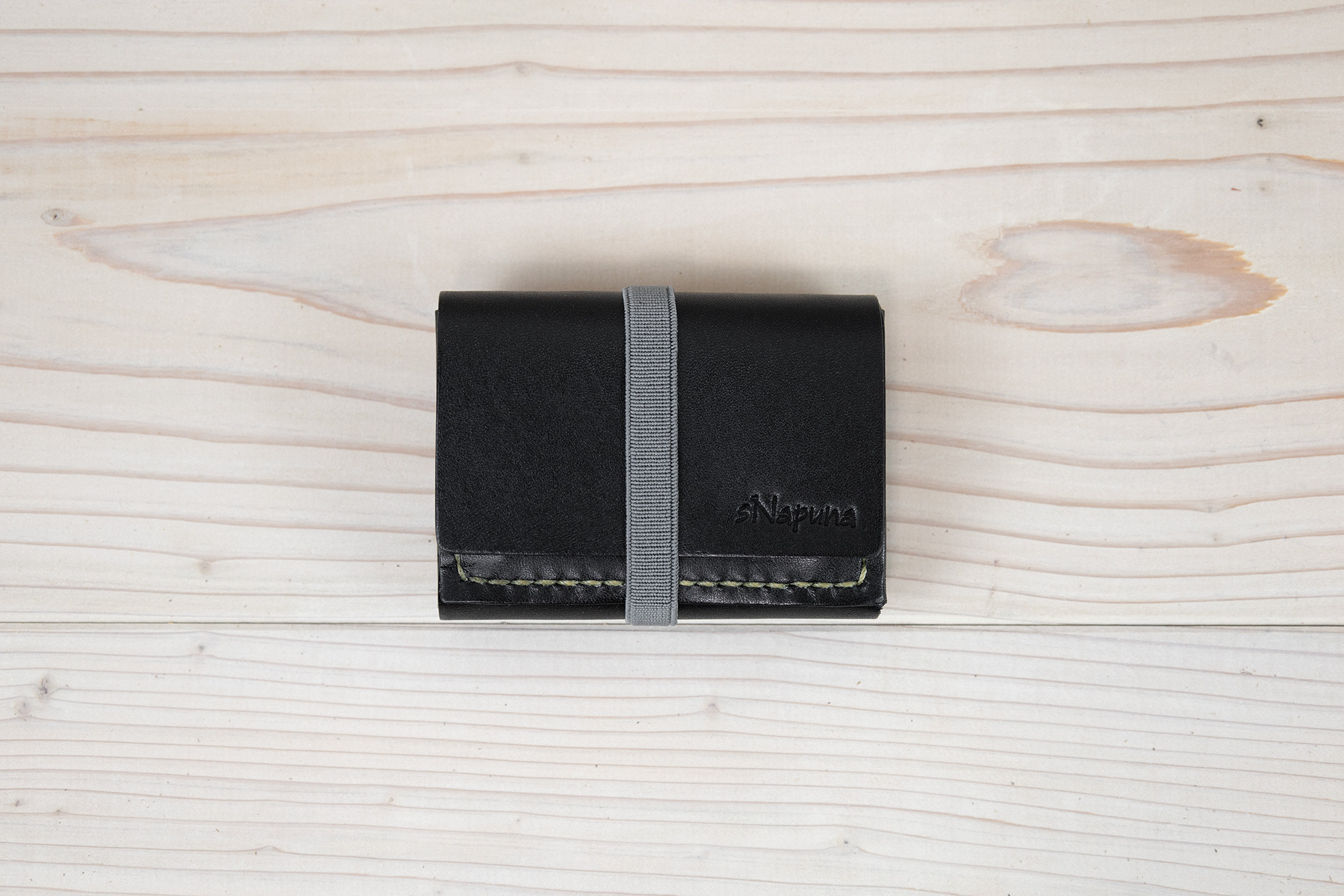 【cogatta（A）プルアップ：ブラック】／小型財布・小さい財布・ミニ財布・コンパクト財布・ウォレット【栃木レザー】