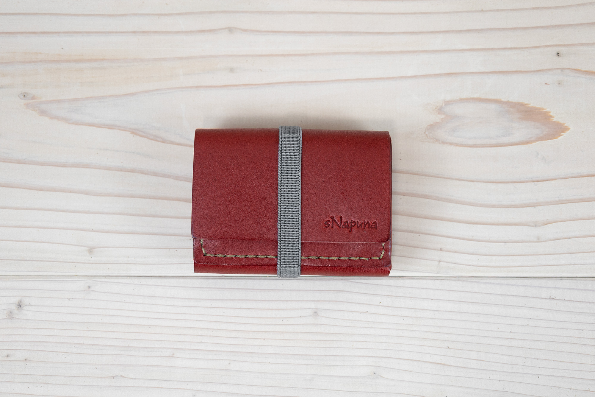 【cogatta（A）プルアップ：レッド】／小型財布・小さい財布・ミニ財布・コンパクト財布・ウォレット【栃木レザー】 9,088円