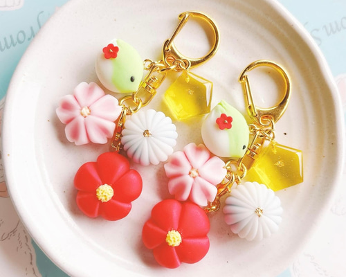 ウグイスと色々和菓子のキーホルダー フェイクスイーツ 樹脂粘土 練り