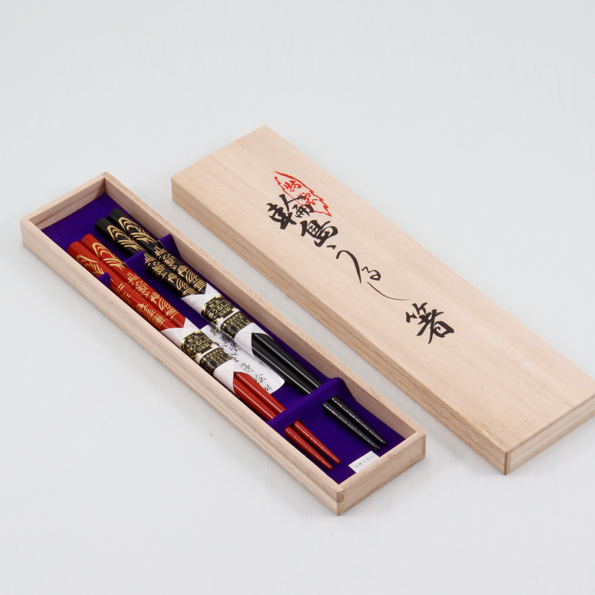 伝統工芸　輪島うるし箸　夫婦「山水蒔絵」【67】