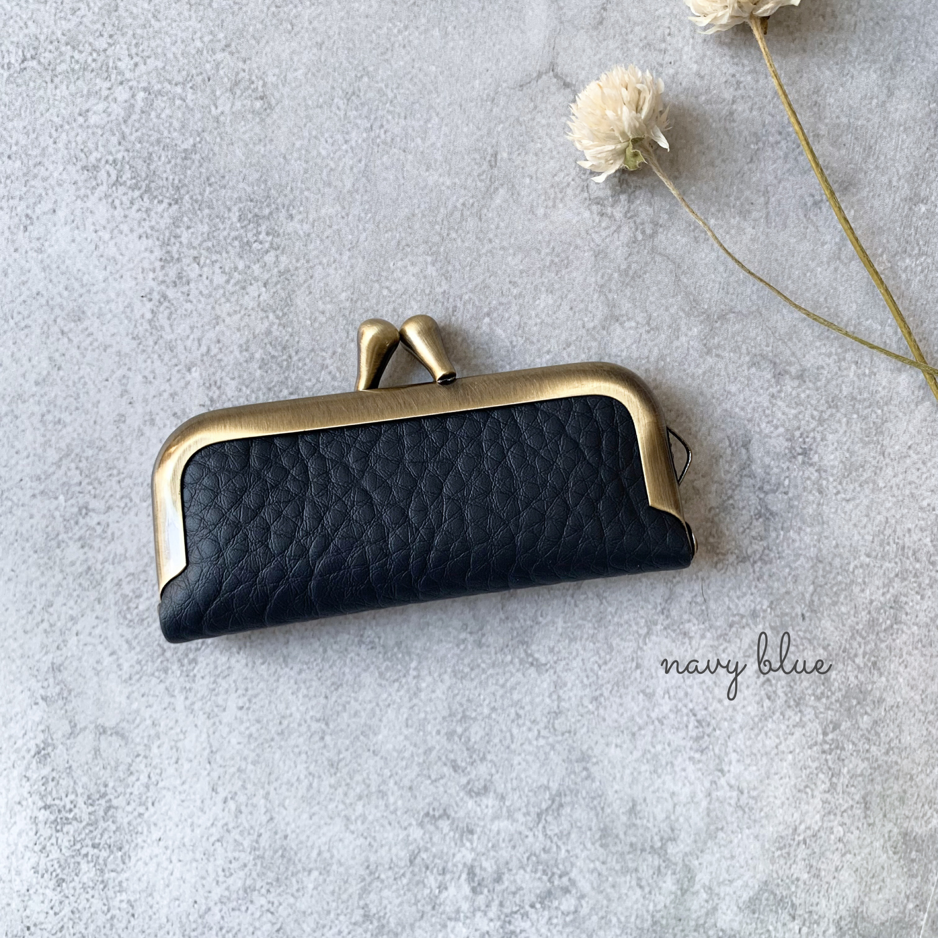 大人かわいい＊ハート型押しブルーの本革がま口ケース レザークラフト