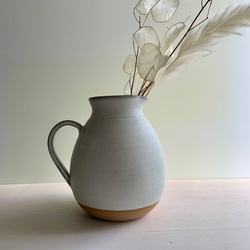 花瓶　丸　ホワイト 1枚目の画像