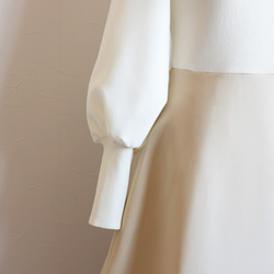 【3種尺寸可供選擇◎】不同材質泡泡袖對接洋裝【米白色x米色】 第11張的照片
