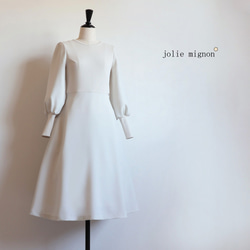 ラスト1！【一枚で抜群に美映えする♪】切り替えタフタ 袖口パール