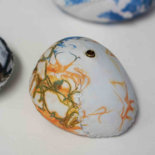 フラワースタッズ装飾　ホワイト　本革　６丁差し　SCA-235/CWA フラワースタッズ装飾 ホワイト 本革 6丁差し SCA-235/CWA