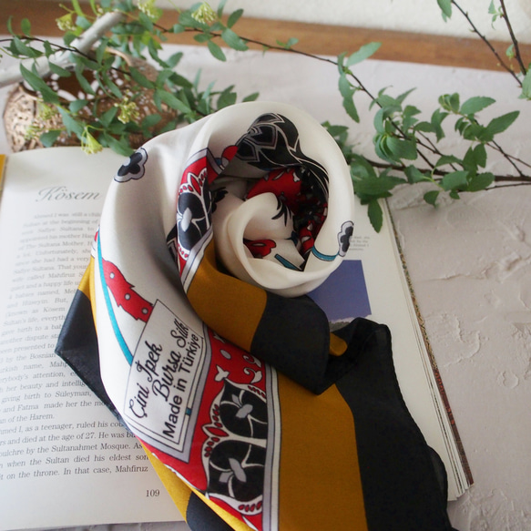【スカーフが織りなす不思議な魔法】トルコスカーフ・ラーレロリップGD 3枚目の画像