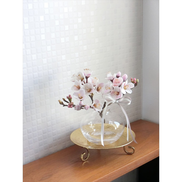 ✿【 粘土置物 】「あなたに微笑む」大人かわいい桜の花枝（紫系くすみピンク）No.16 ／ Sサイズ・花瓶付き 14枚目の画像