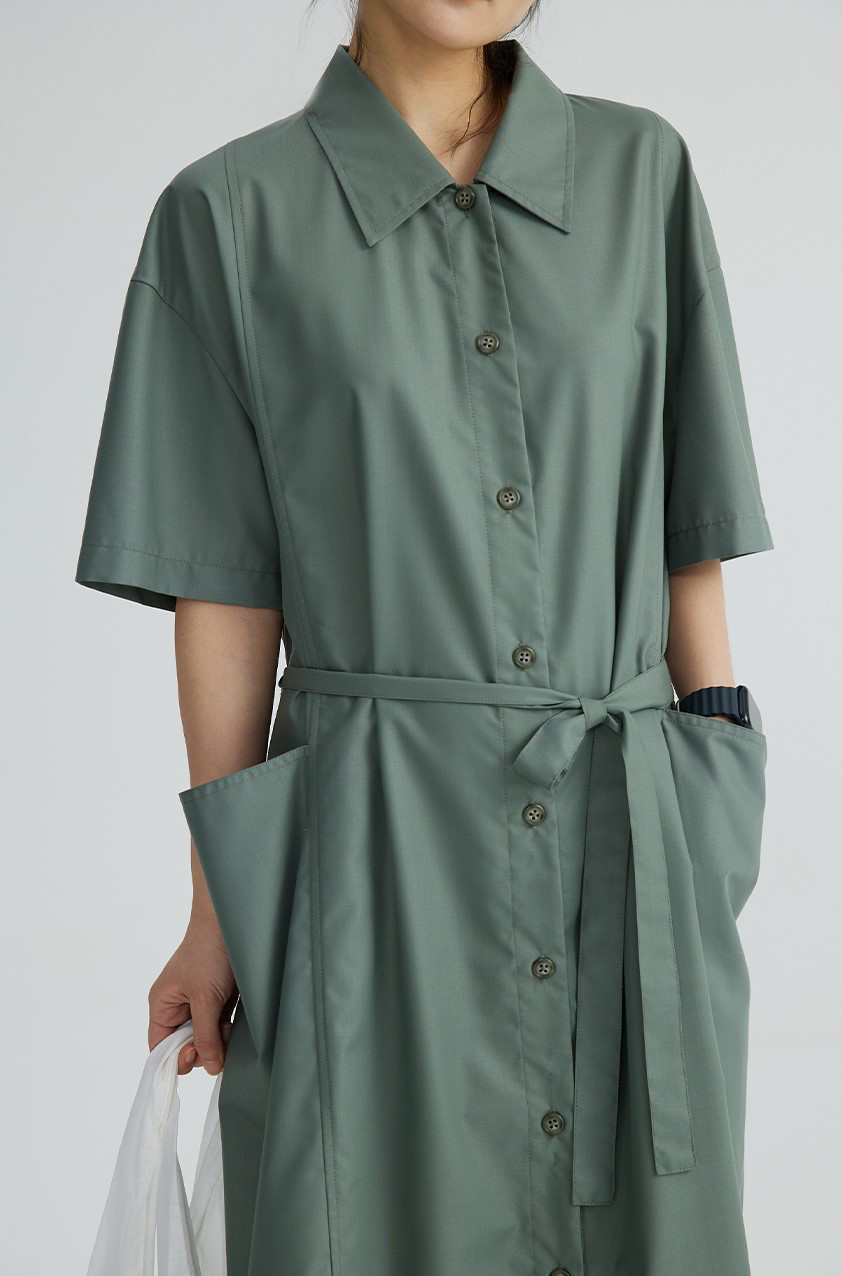 【即納】速乾さらっと着れる光沢ドレープ レーヨン混シャツワンピース ダスティグリーン