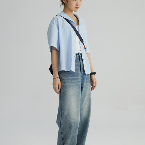 BUNON セーラーカラーブラウス　ライトブルー シンプル基調で顔周りすっきり セーラーカラー風ブラウス ライト